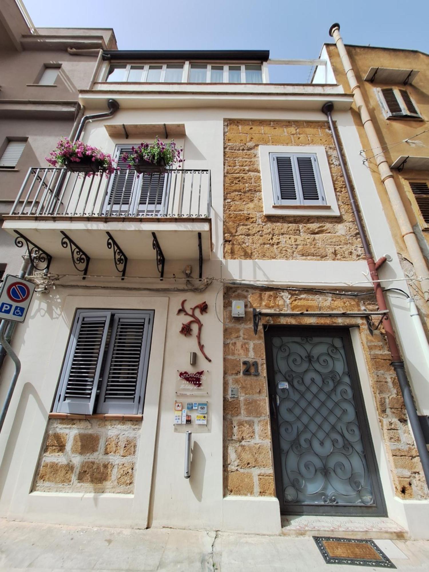 B&B Antichi Colori Чинизи Экстерьер фото