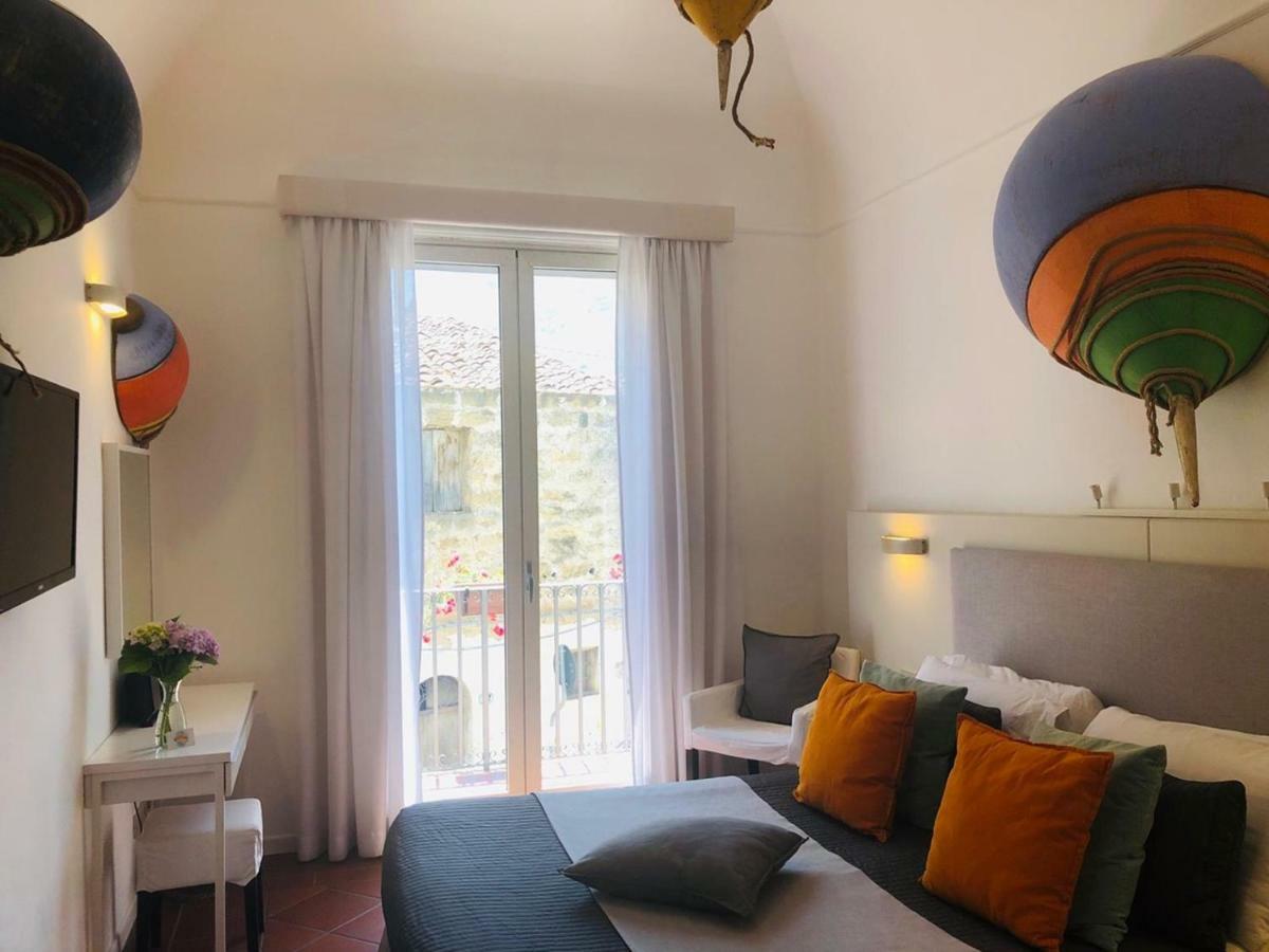 B&B Antichi Colori Чинизи Экстерьер фото